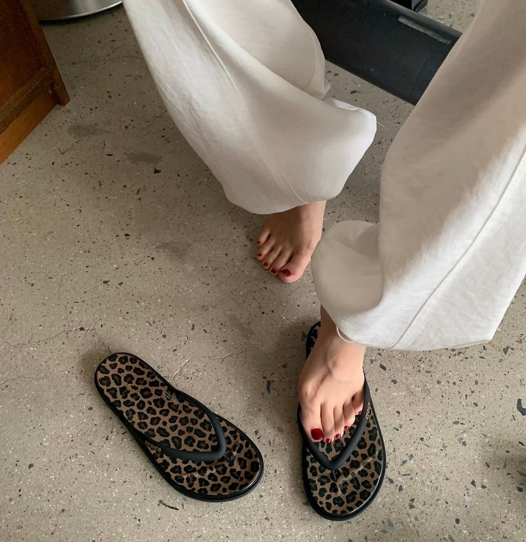 CROCS 豹紋夾腳拖🩴