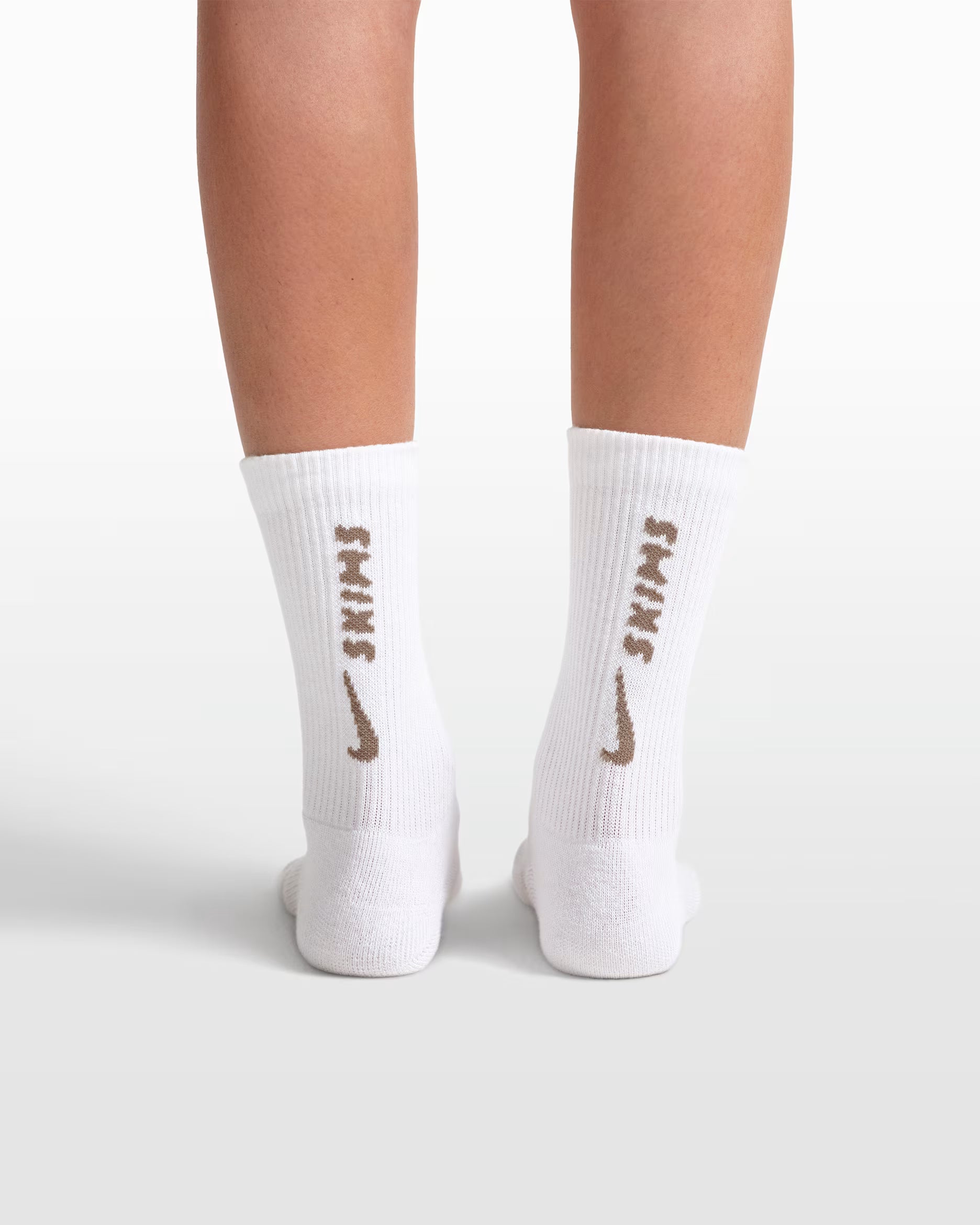 NikeSKIMS Dri-Fit Crew 襪子三件組
