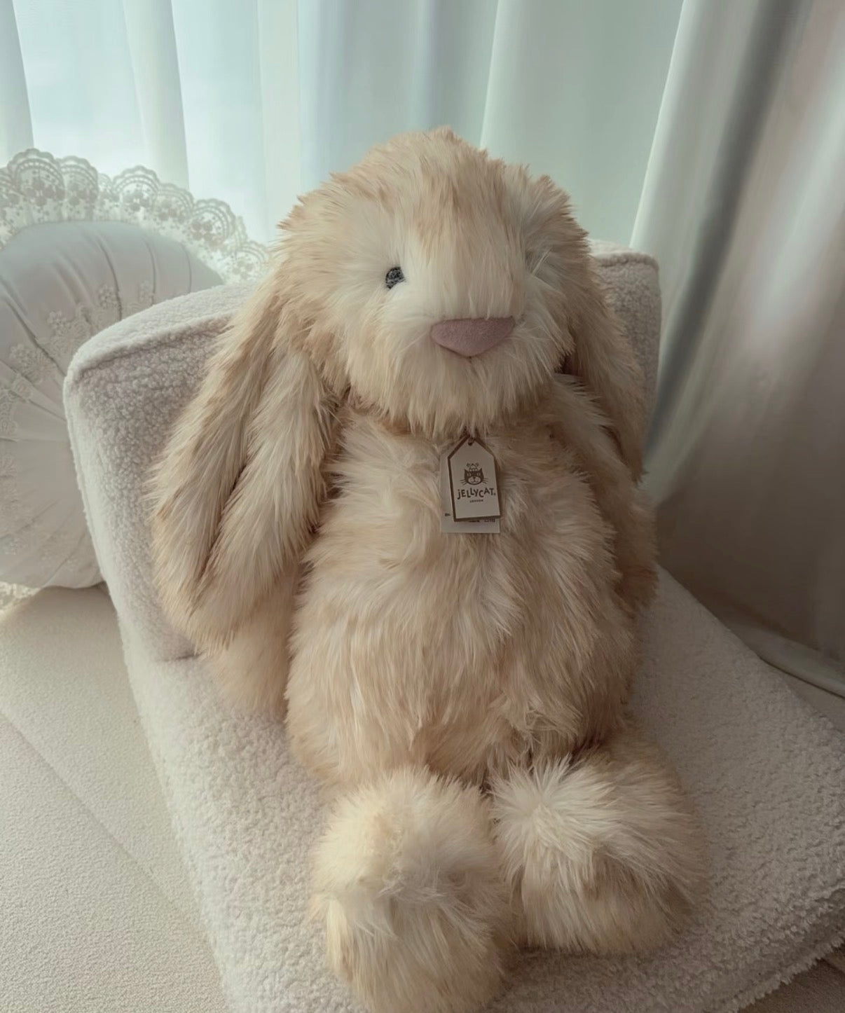 Jellycat 金標蓬鬆大兔